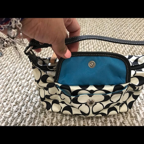 Authentic Coach Purse Small - Picture 2 of 2